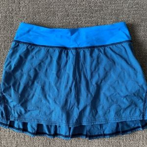 Royal blue w/ black pattern Lululemon skirt